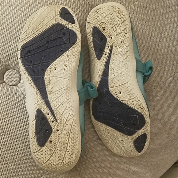 Land's End Mary Jane Water Shoe - Picture 8 of 8